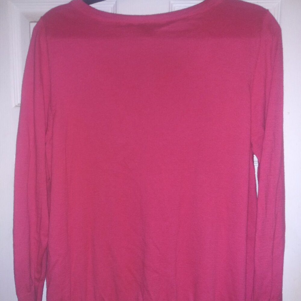 Light weight sweater